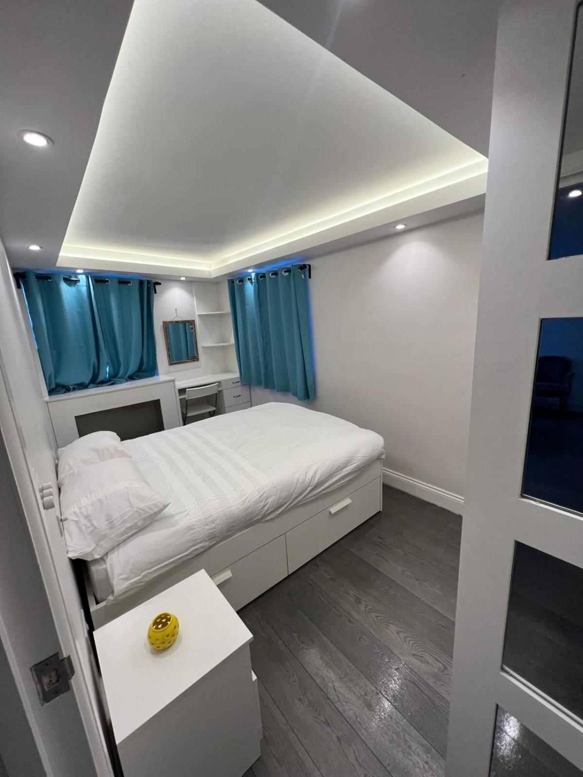 Lovely Chelsea Entire Apartment London City Dış mekan fotoğraf